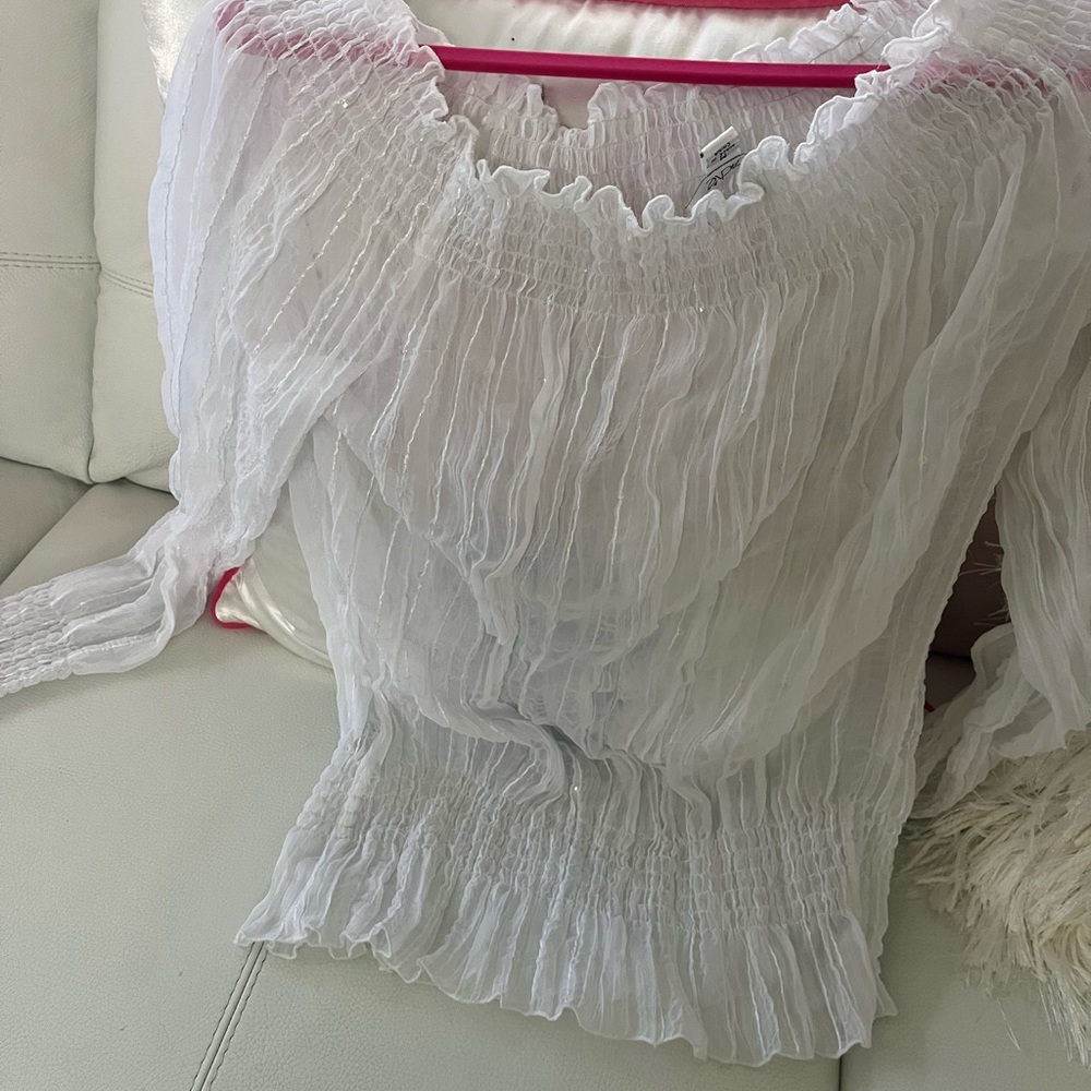 Cache Sheer White Top With Elasticized Waist. M - image 5